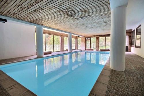 L'Enchalpe, Grand et lumineux studio avec coin montagne 4-6 pers, 60m des pistes, PISCINE COUVERTE, grand balcon expo EST, DRAPS NON COMPRIS Saint-Jean-dʼAulps france