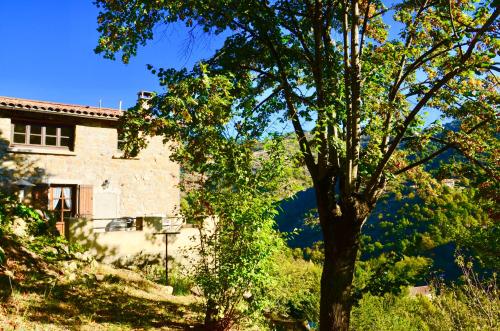 L'Esquiròu - Gîte L'Abert Asperjoc france