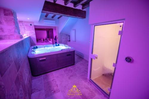 L'EXCELLENCE AVIGNON - Suite LUXE SAUNA, HAMMAM & JACCUZZI Avignon france