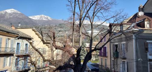 L'HIVERNET, grand Triplex neuf au cœur d'Embrun accès facile Embrun france