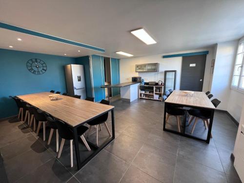 Hôtel L'hostellerie de Sèvremont 6 Rue Jean de Tinguy Saint-Michel-Mont-Mercure