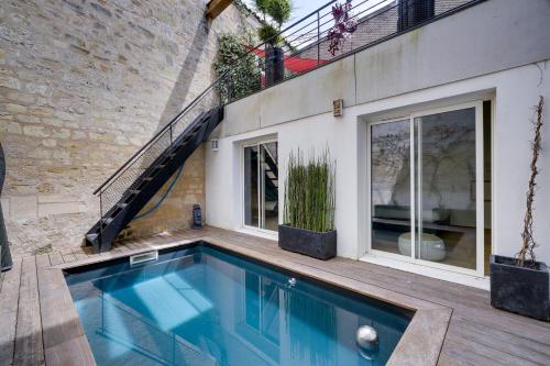 Maison de vacances L'IBAÏ LOFT - Magnifique maison avec piscine aux Chartrons 91 rue Surson Bordeaux