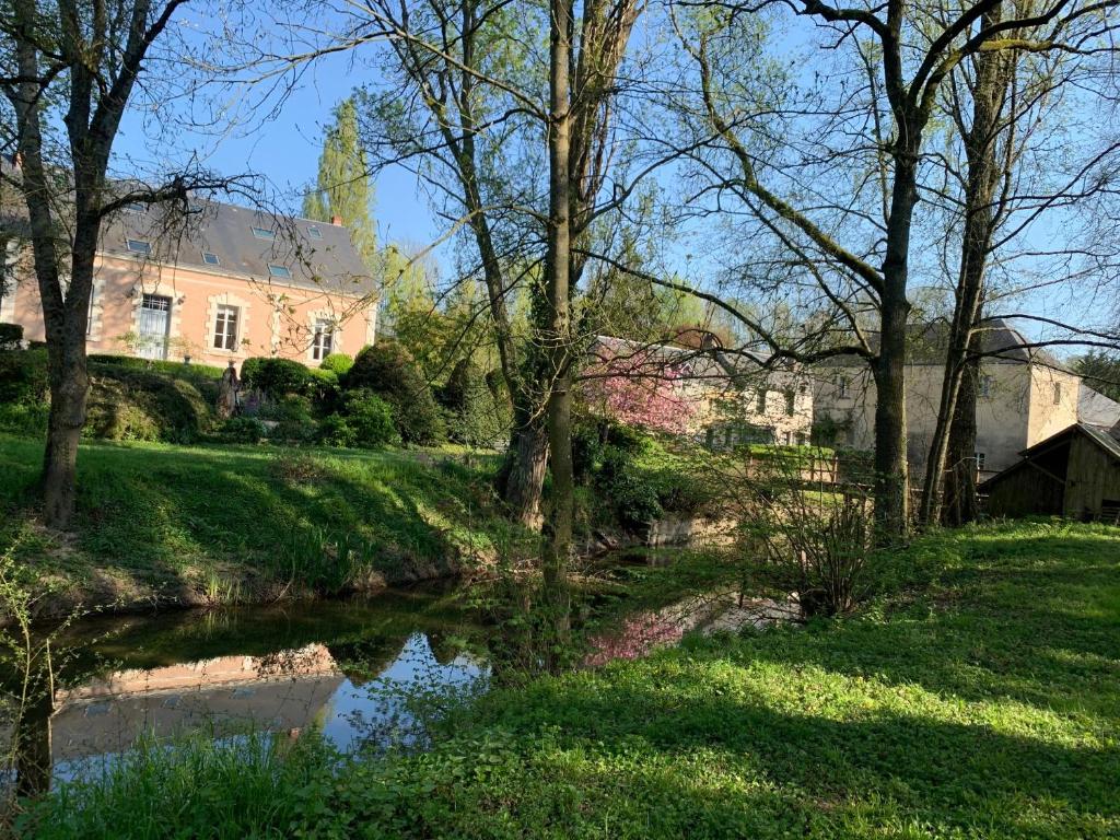 Maison d'hôtes L'île Ô Reflets Moulin de la Plaine - 2 rue de la Plaine, 41800 Trôo