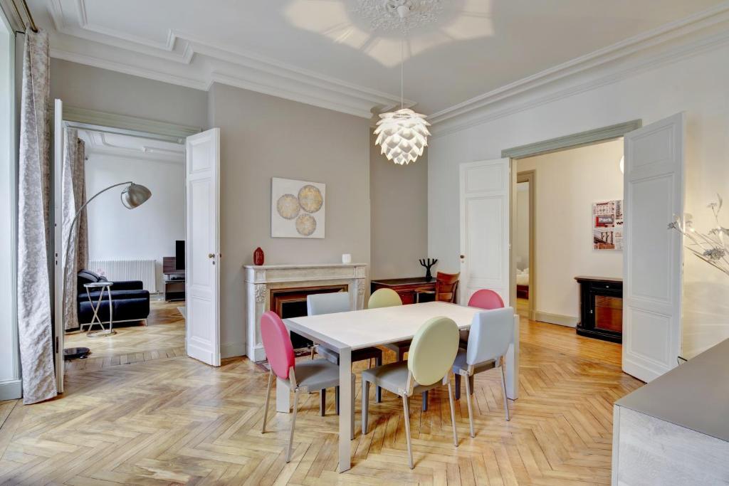 Appartement L'Impérial - Luxeux appartement dans le Triangle d'Or 32 rue Vital Carles, 33000 Bordeaux