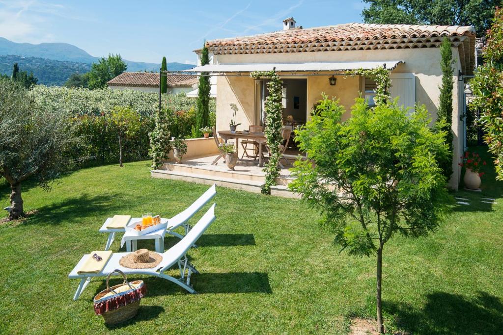 Villa L,olivaie Côté Jardin 2400 Bis Route Des Serres, 06570 Saint-Paul-de-Vence