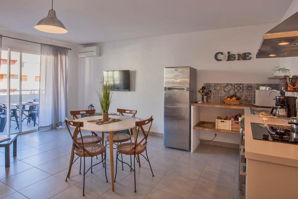 Appartement L'orangeraie Calvi centre à 300m de la plage et du port parking privé San Francesco 2, 20260 Calvi