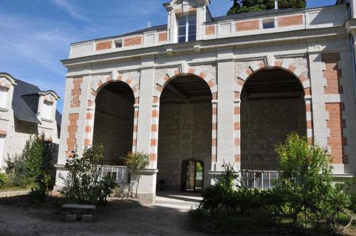 L'Orangerie du Château - LE NID - GITE 2 Personnes Brain-sur-Allonnes france