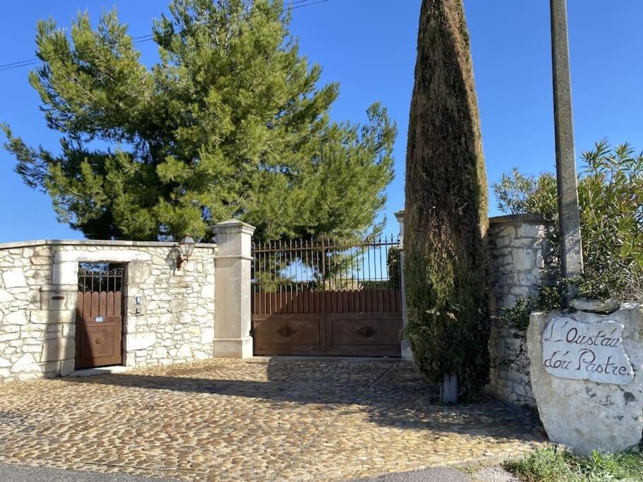 Maison de vacances L'Oustau dou Pastre - Authentique Mas au cœur de la Provence Route des Cayades, 13150 Tarascon