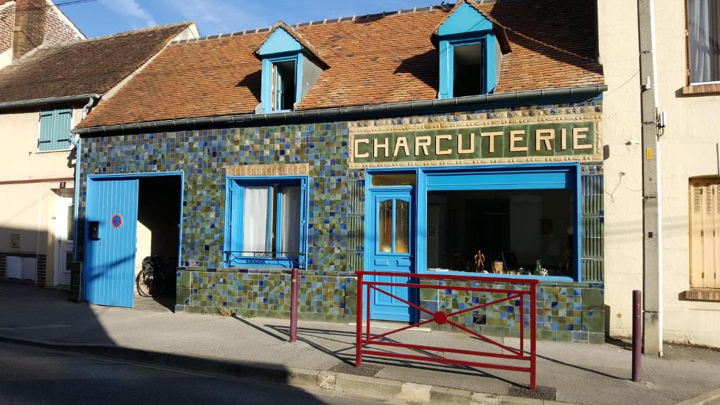 B&B / Chambre d'hôtes La \ 6 rue Léon ZEUDE, 60000 Beauvais