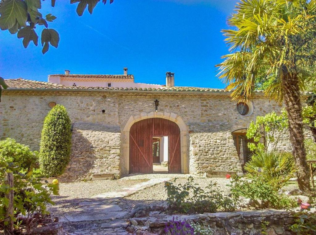 Maison d'hôtes La Bastide De Sauvetas 425D Chemin de Sauvetas, 26160 Bonlieu-sur-Roubion