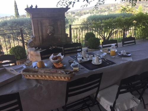 B&B / Chambre d'hôtes La bastide des anges 1190 chemin de l'azénas Cotignac