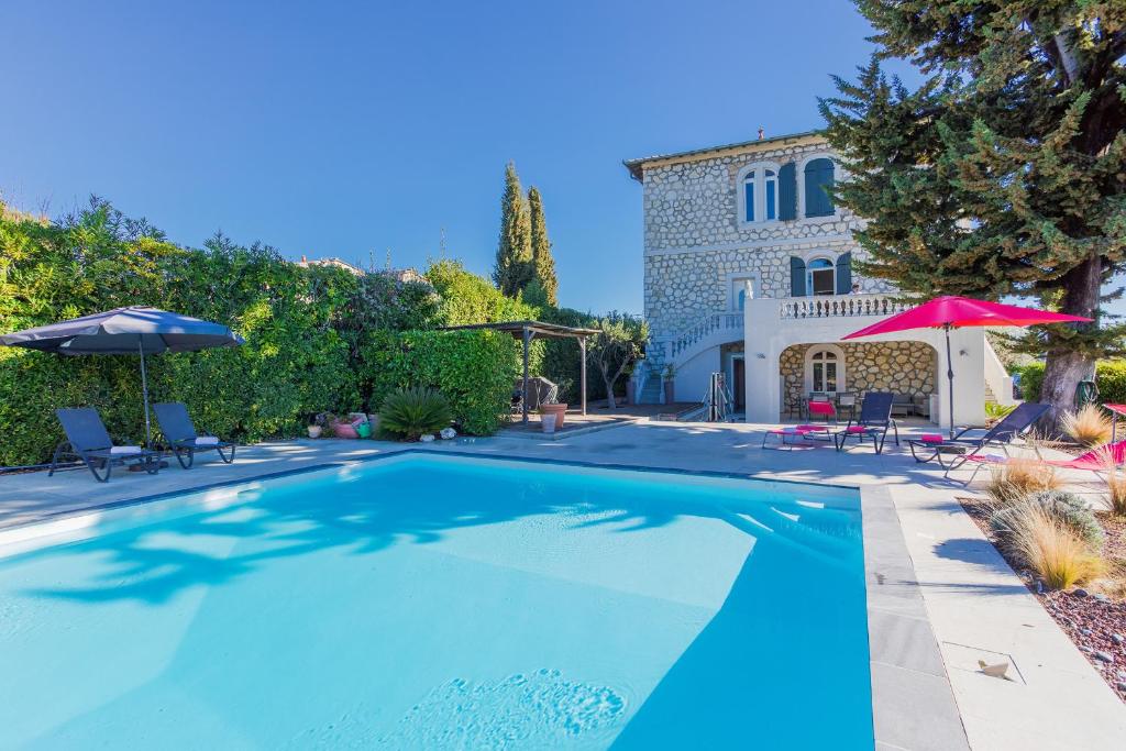 Villa La Bastide du Loup VI4204 By Riviera Holiday Homes De Cagnes 1530, 06480 La Colle-sur-Loup