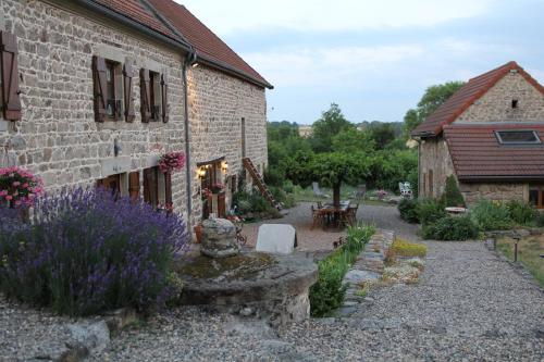 La Belle Âme Saint-Priest-des-Champs france