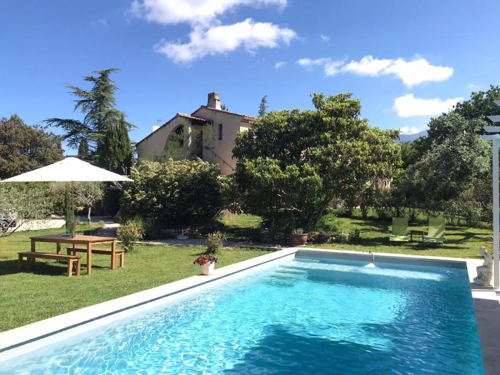 Appartement La belle histoire gîte Luberon 61 Chemin de la Rouillere, 84410 Bédoin