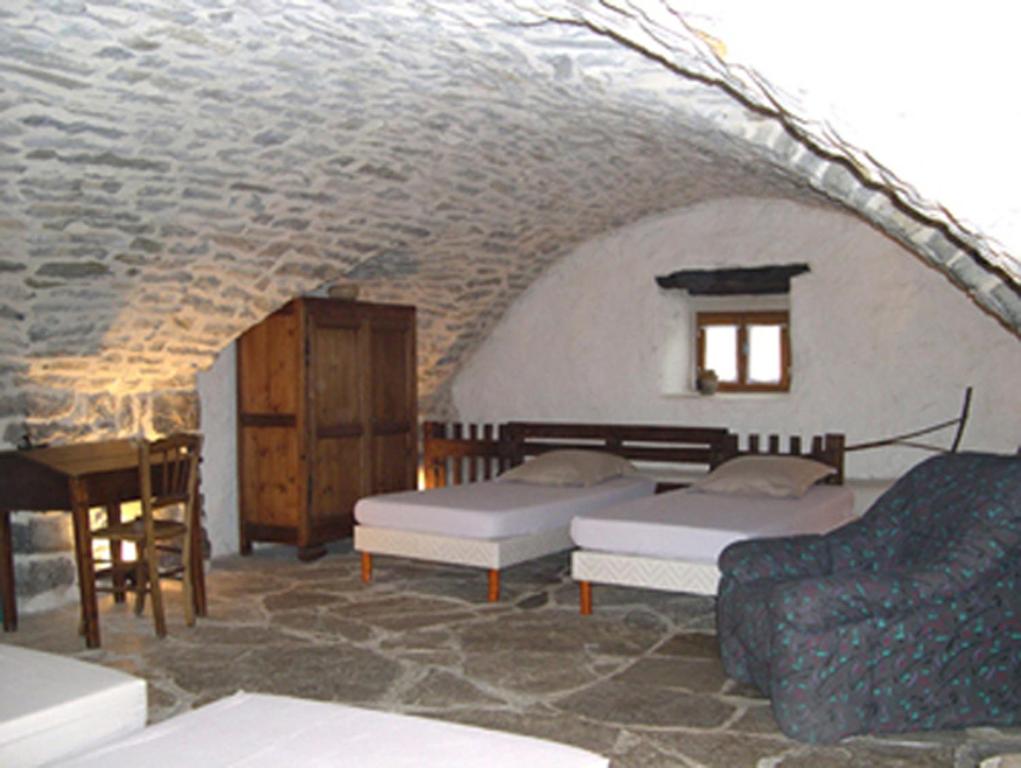 B&B / Chambre d'hôtes La bergerie Mas de Maecorelles, 12230 Sainte-Eulalie-de-Cernon