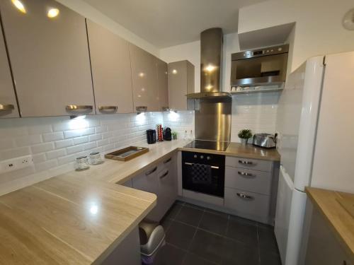 La Boheme - Paris-Disneyland/ Easy Check-in/ Netflix/ Free Parking Rosny-sous-Bois france