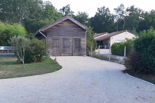 Chalet la cabane au fond du jardin 14 Allée du Comte Arsac