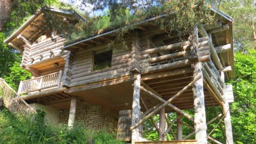 Appartement La cabane de Hans Bois de saint Mur Espagnac les bessades 1 Saint-Martial-de-Gimel