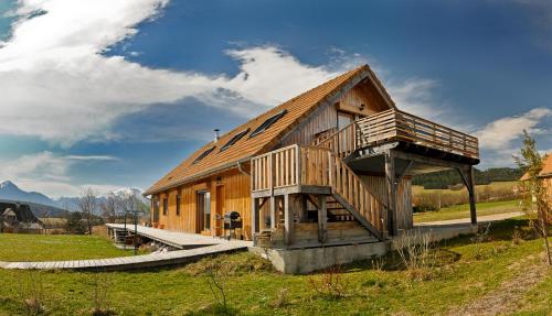 Maison de vacances La cabane du bonheur, un gite écologique Lotissement de l'Aubépin Cornillon-en-Trièves