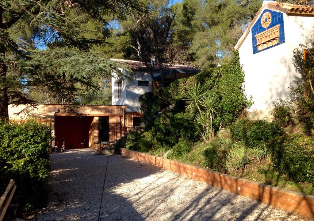 Appartement La cabane du cèdre 14 Chemin Du Roc Fleuri, 13100 Aix-en-Provence