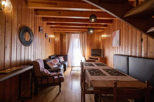 La Cabane du Petit Tour Langogne france