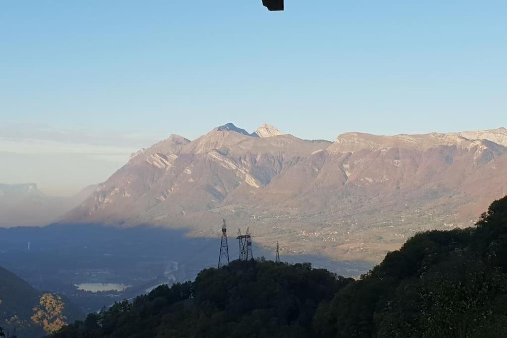 Maison de vacances La Cabane du Reidier Le Reidier, 73200 Albertville