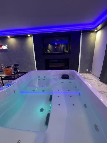 La Casa de Lové Suite Jacuzzi Melun france