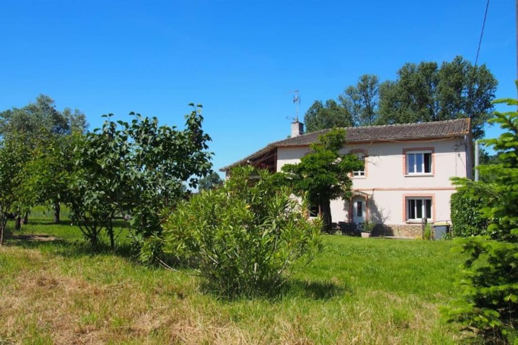 Maison de vacances La Case à Jane, gite familial en pays tarnais 150 Minade, 81800 Coufouleux