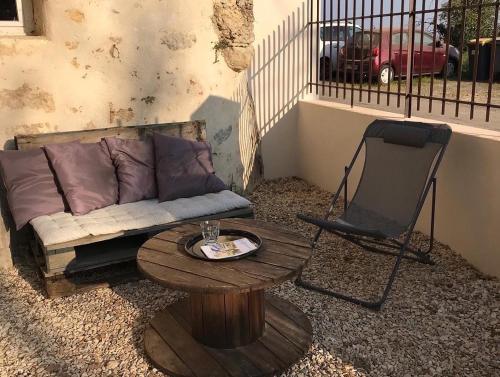 Maison de vacances La cavée du coteau, petit cocon troglodytique avec spa d avril à septembre 19bis 19 Rue du Coteau Gasnier Vouvray