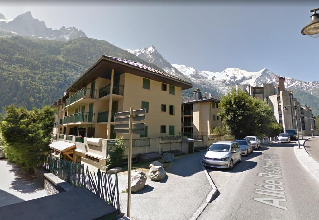 Appartement La Chabane Galerie Blanc Neige - APPARTEMENT 04 20 Route de la Roumnaz, 74400 Chamonix-Mont-Blanc