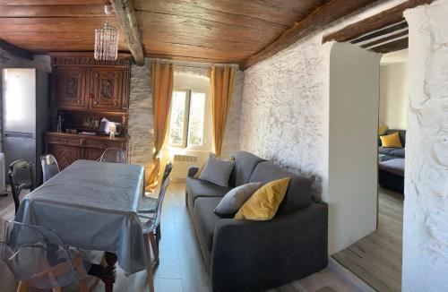 Appartements La charmante **** Maison Cap Corse, Tomino appartement dans maison de village Hameau Costa Mandolacce