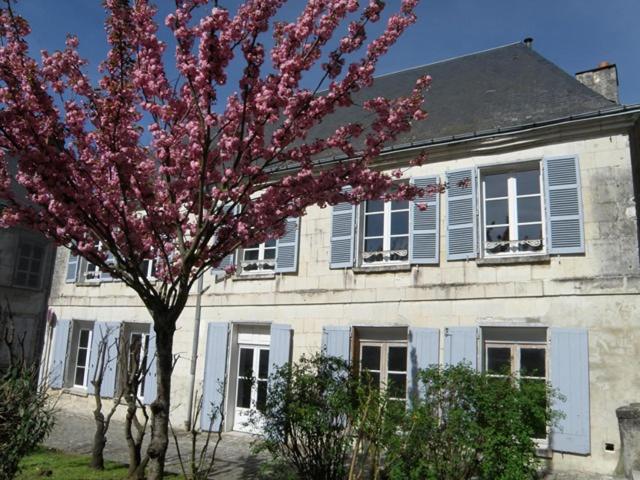 Maison d'hôtes La Closerie Saint Jacques 37 Rue Balzac, 37600 Loches