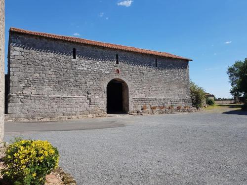 La Commanderie maison 4 personnes 10 kms Puy du Fou Mauléon france