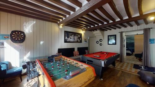 La Cour du Paradis - Gîte 4étoiles - billard, écran géant , société la Clef Decamp Villedieu-les-Poêles france