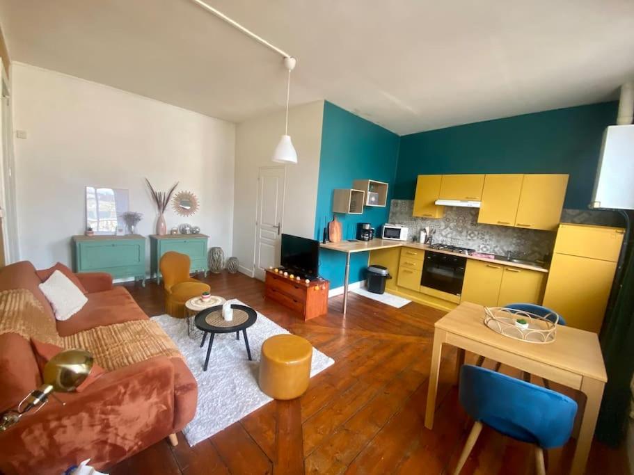 Appartement La débâcle des sentiments - T2 Rouen centre 17 Rue Stanislas Girardin, 76000 Rouen