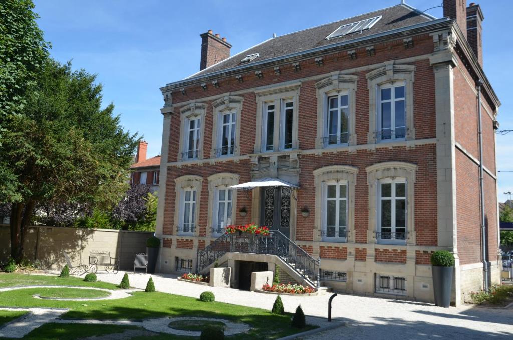 Maison d'hôtes La Demeure De Charme 8 Rue De La Mission, 10000 Troyes
