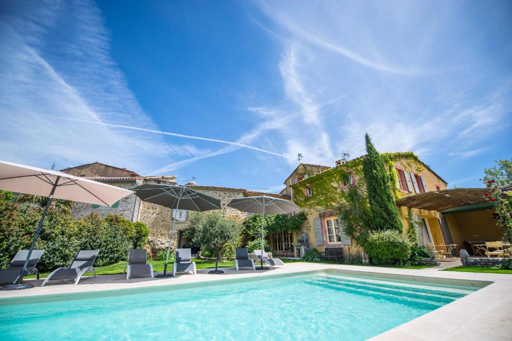 B&B / Chambre d'hôtes La Demeure de Cybele - chambres d'hôtes en Drôme Provençale 2, Le village, 26230 Colonzelle