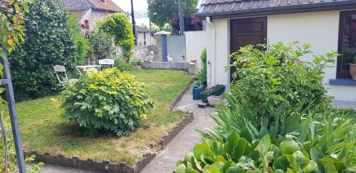 La Dimanche Reuil-sur-Marne france