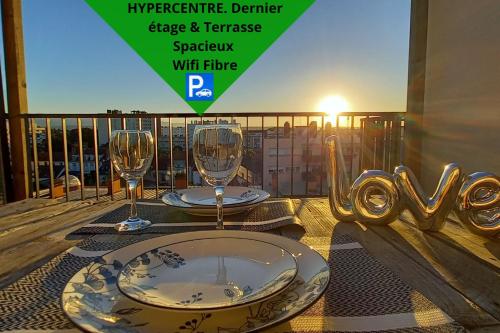 La Dolce Vita -T2 52m2- dernier étage- terrasse-parking-WIFI FIBRE Tarbes france