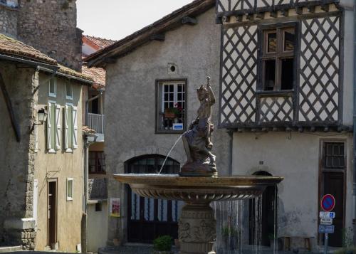 Maison de vacances la Fadette 1 place de l'église Saint-Lizier