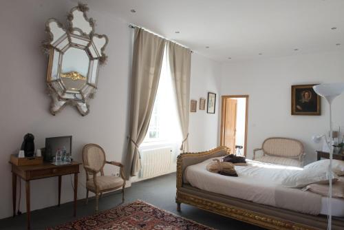 B&B / Chambre d'hôtes La Faisanderie 16 La Faisanderie Édon