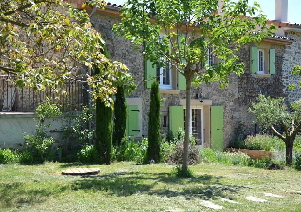 Maison de vacances La Fenière # Gite de Charme # Maison entière 7 pers # Piscine 3 Route des Blancs, 26600 Gervans