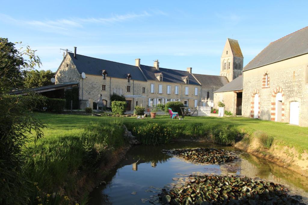 B&B / Chambre d'hôtes La ferme aux chats L' Eglise, 14710 Formigny