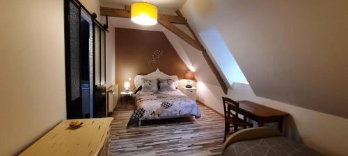 B&B / Chambre d'hôtes La Ferme aux Fleurs 2 Rue Joseph Mérillon Ossun