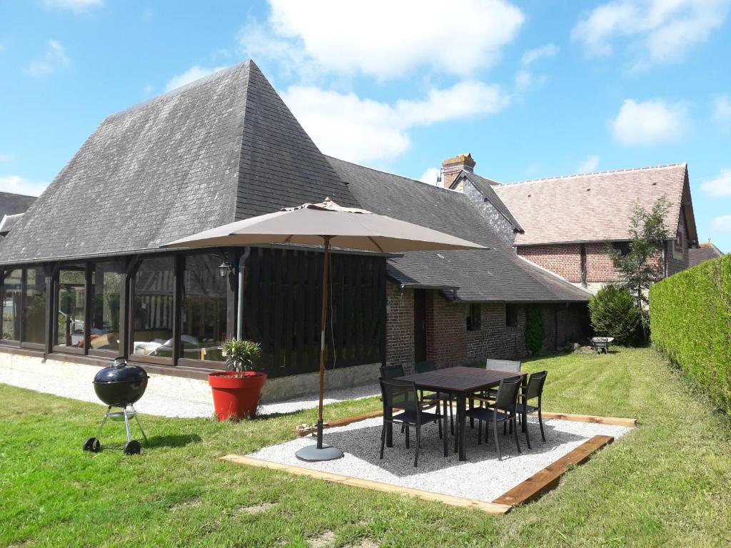 Maisons de vacances La ferme aux Perdrix 13 Rue Michel d'Ornano, 14430 Beuvron-en-Auge