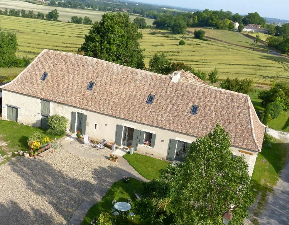 B&B / Chambre d'hôtes La Ferme Buissonnière LE BOURG, 24560 Bardou