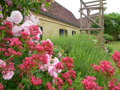 La Ferme de l'Embellie Gîtes et Chambres d'Hôtes Le Buisson de Cadouin france