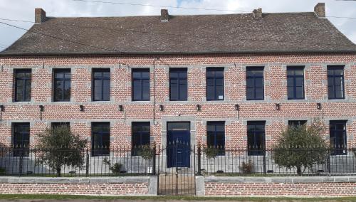 B&B / Chambre d'hôtes La Ferme Décroué 68 Nord Route nationale Saint-Waast-la-Vallée
