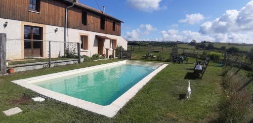 B&B / Chambre d'hôtes La ferme du Bouton d'Or Lieu-Dit Berthelot Vendranges