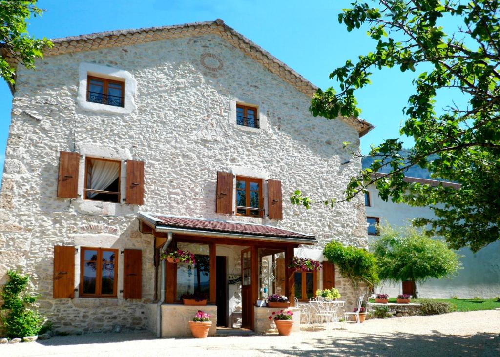 Maison de vacances La ferme du Château Lieudit l'Arenier Route de Roche Rousse, 26420 Saint-Martin-en-Vercors